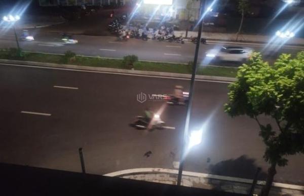 Cho thuê mặt sàn kinh doanh 240 m Ngọc thụy, Long Biên, mặt phố sầm 🌊 uất