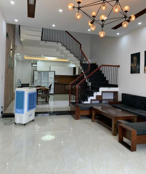 Cho thuê nhà siêu đẹp nội thất cao cấp 5pn khu Nam Việt Á, gần 🏦 cầu Tiên Sơn