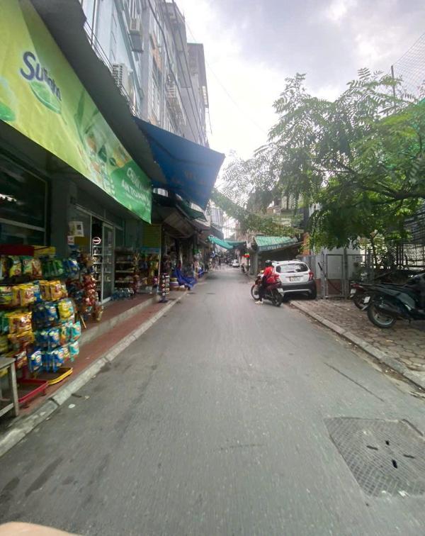 Bán chỗ đỗ ô tô 💥 6.65 tỷ tặng kèm nhà ở 5 tầng 3 ngủ cách 20m