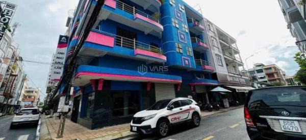 CHO THUÊ NHÀ 1 TRỆT 5 LẦU CÓ THANG MÁY 🏠 – MẶT TIỀN ĐƯỜNG TRẦN HƯNG ĐẠO