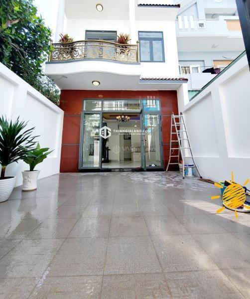 Cần bán Nhà trong hẻm 86m²