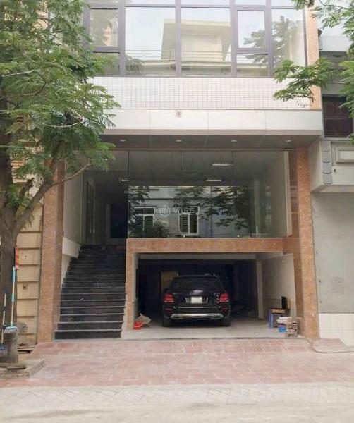 Cho thuê Nhà mặt phố 100m²