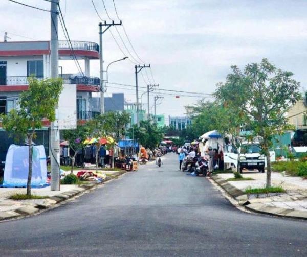 Bán lô đất gần chợ 🏤 Đông Phú giá 27 triệu/m2 pháp lý hoàn chỉnh kinh doanh hoặc an cư tốt