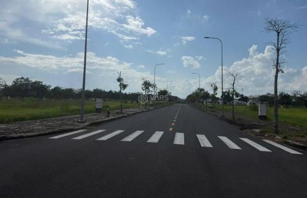Bán đất nền siêu 🏦 hot, vị trí đẹp, mặt tiền đường lớn tại Lago Centro, 1,795 tỷ, 70m2,