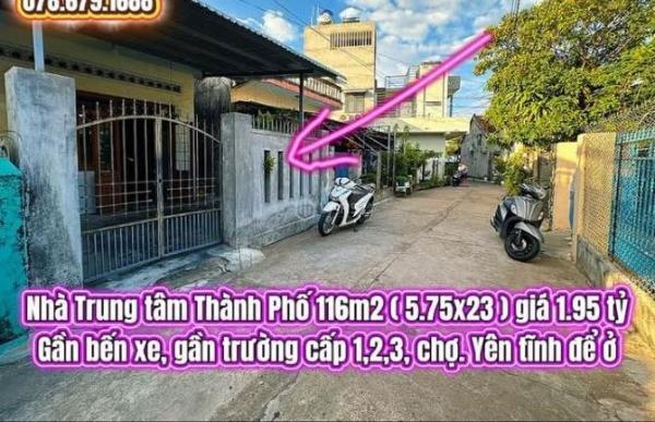 Chủ cần bán Nhà mặt phố 116m²
