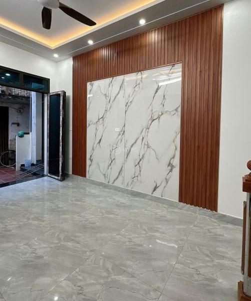 Bán Nhà trong hẻm 85m²