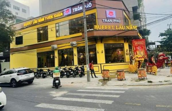 Cho thuê Nhà mặt phố 143m²