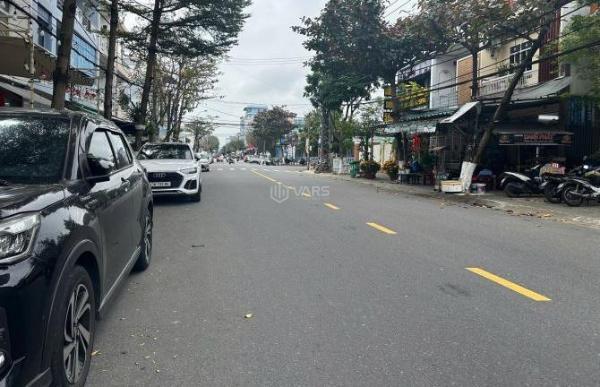 Chủ cho thuê Nhà mặt phố 50m²