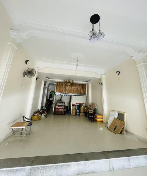 CHO THUÊ MẶT BẰNG MẶT TIỀN NGUYỄN VĂN CỪ, TP HUẾ. KINH 🏢 DOANH SẦM UẤT