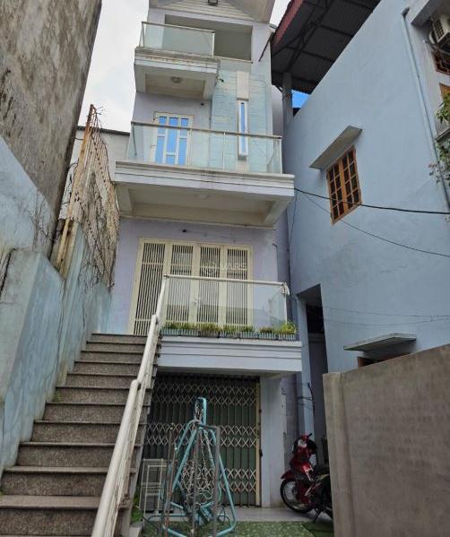 Chủ cần bán Nhà trong hẻm 125m²