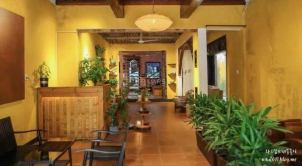 Bán Nhà mặt phố 400m²