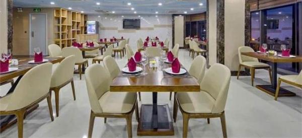 🏨 BÁN KHÁCH SẠN 4 SAO – 48 PHÒNG – ĐƯỜNG CHÍNH HỮU – THUÊ 💥 250 TRIỆU/THÁNG