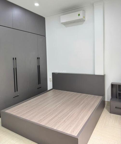 Chủ cần bán Nhà mặt phố 137m²