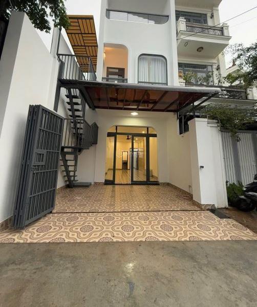 BÁN NHÀ 3 LẦU MẶT TIỀN TRẦN PHÚ. DT: 4,84 x 19M NỞ HẬU 5,5M. 🏦 GIÁ: 6,8 TỶ