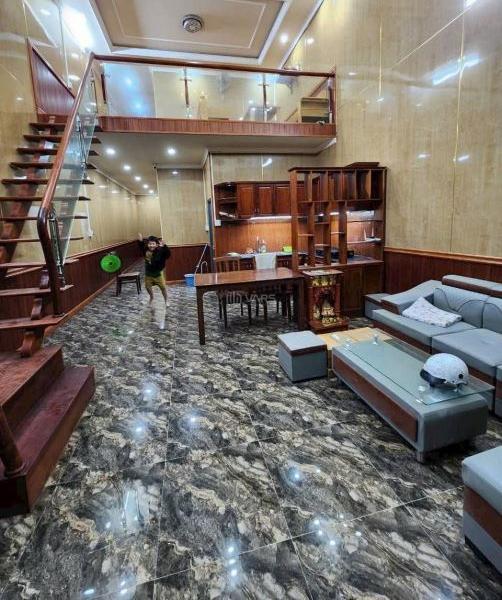 Chủ cho thuê Nhà trong hẻm 80m²