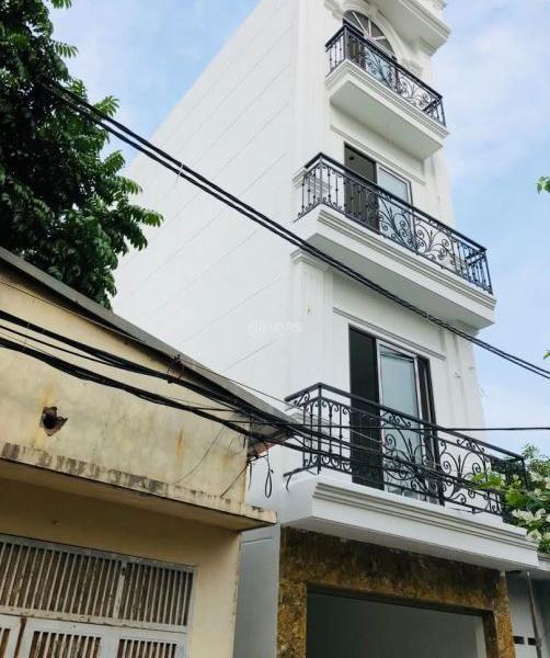 CHO THUÊ NHÀ MỚI TINH Ở PHỐ TRẠM 50M2. CÓ GARA Ô TÔ 14 🏘️ TRIỆU/THÁNG