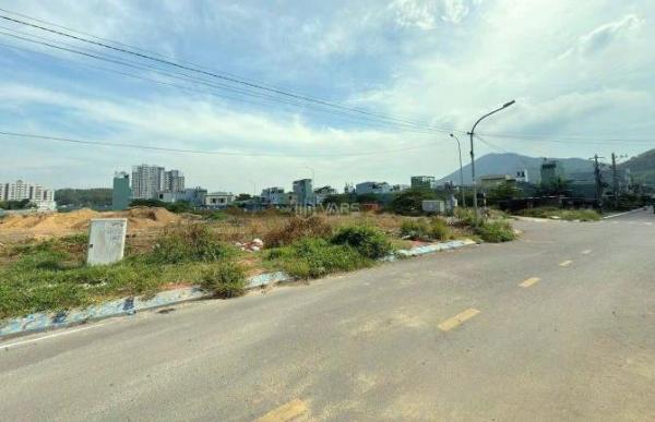 bán lô góc 2 mặt tiền đường trạng quỳnh và 🔥 đg A4 DT 142m2 ngang 7,5m giá 6ty150