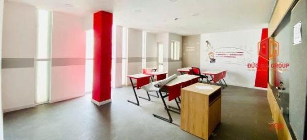 Bán Nhà mặt phố 156m²