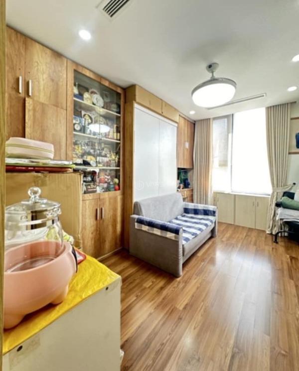 Bán 👍 căn hộ nhà b6 giảng võ nam cao - nội thất xịn đẹp - 3 phòng ngủ