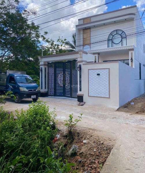 NHÀ MỚI 100% VỪA XÂY DỰNG XONG THUỘC P. PHÚ 🏢 TÂN!! Kiểu hiện đại sang trọng!!