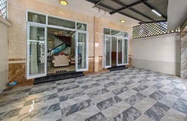 Bán Nhà trong hẻm 95m²
