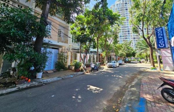 Cần bán Nhà trong hẻm 80m²
