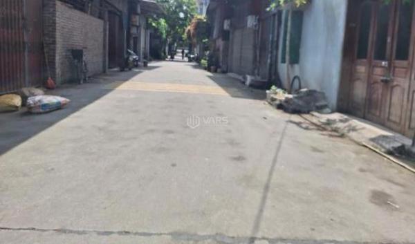 Cần bán Nhà trong hẻm 50m²