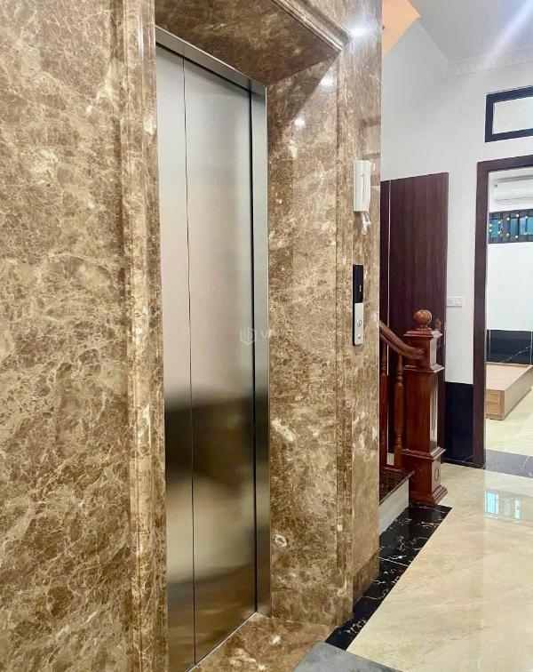 Bán nhà dòng tiền 6 tầng tại trung tâm cổ nhuế 52,5m² giá 12,5 🏢 tỷ