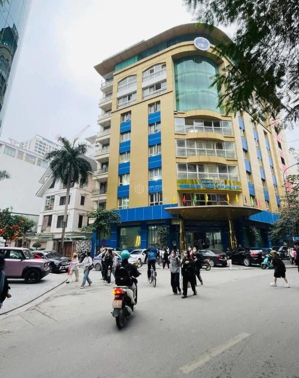 Trần thái tông 30m2 5 tầng mặt tiền 6.76m nhà đẹp ở ngay 7.4 🏡 tỷ