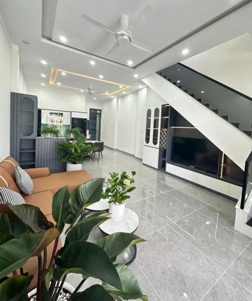 Chủ cần bán Nhà trong hẻm 110m²