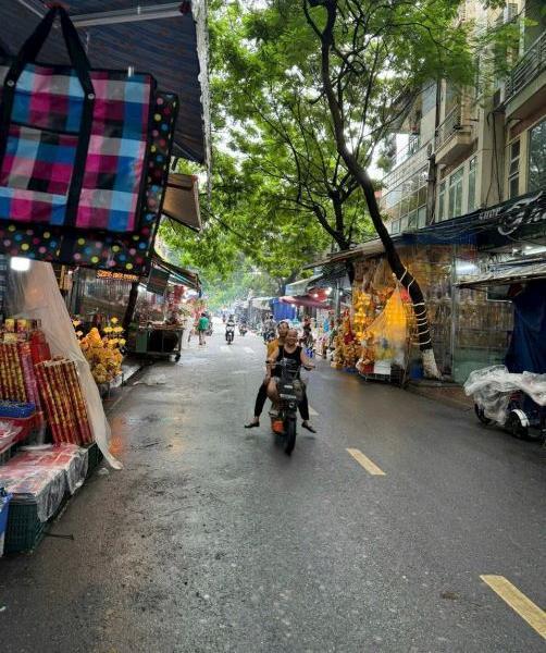 Nhà 5 tầng x 50m mặt đường Phan 💥 Bội Châu. Giá 12.7 tỷ.