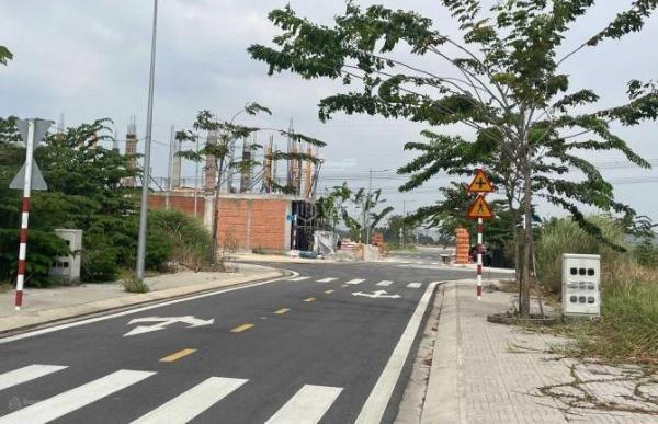 ĐẤT NỀN 🏘️ THỔ CƯ 100M2 NGAY CỔNG T1 SÂN BAY LONG THÀNH - SỔ RIÊNG - KHÔNG LO THUẾ!