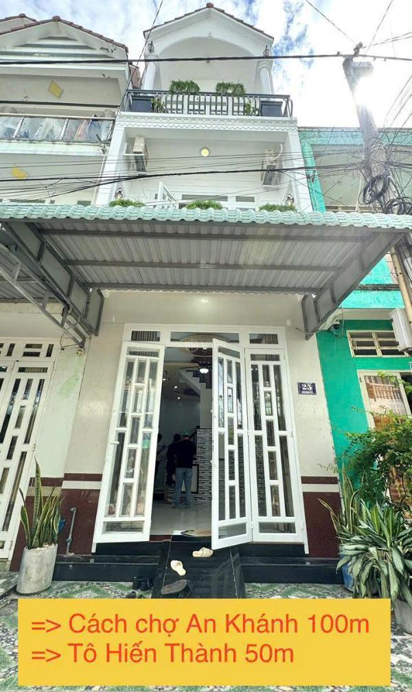 Chủ cần bán Nhà mặt phố 40m²