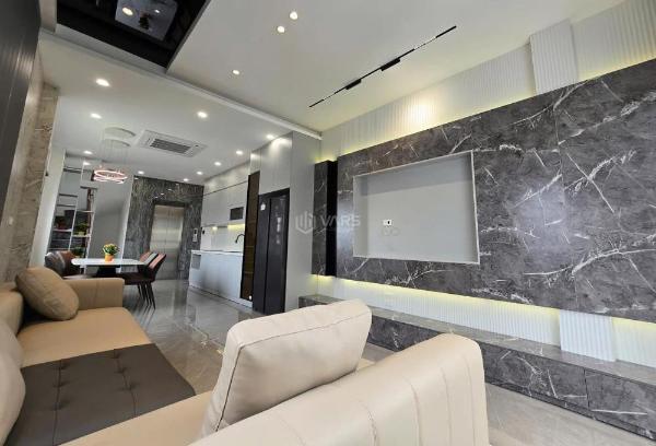 Bán Nhà trong hẻm 44m²