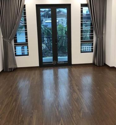 Bán nhà Phường Nghĩa ☘ Đô – Cầu Giấy – 45m2 – Mặt tiền 4,5m – Ô tô vào nhà – 9,6 tỷ .