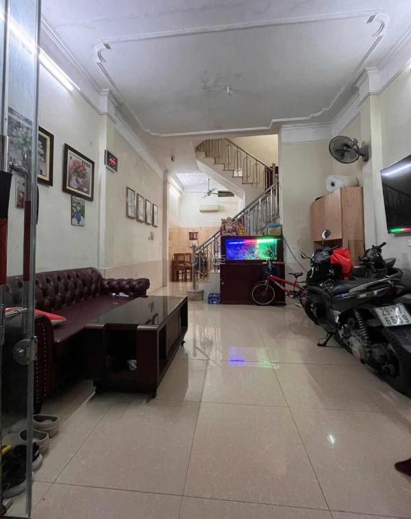 Bán Nhà trong hẻm 40m²