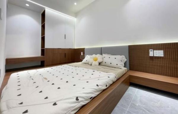 CHO THUÊ NHÀ NGUYÊN CĂN KIỆT/HẺM ĐƯỜNG DUY TÂN - 54,5 M² - 4 PN - GIÁ 25 🌊 TRIỆU