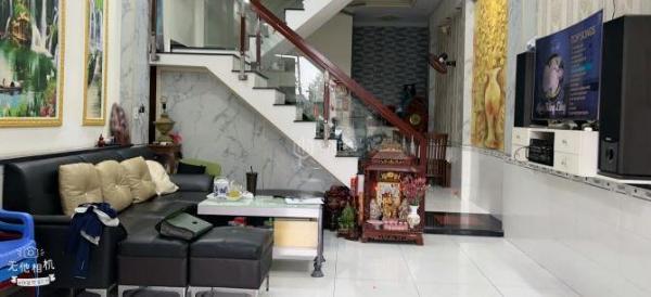 Chủ cần bán Nhà trong hẻm 64m²