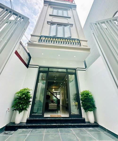 Bán Nhà trong hẻm 71m²