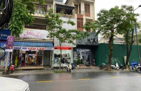 🔥🔥🔥🔥🔥 nhà 🏣 3 tầng mặt tiền BẾN NGHÉ - cách VINCOM 200m - ĐANG CHO THUÊ MẶT BẰNG TỐTTTT
