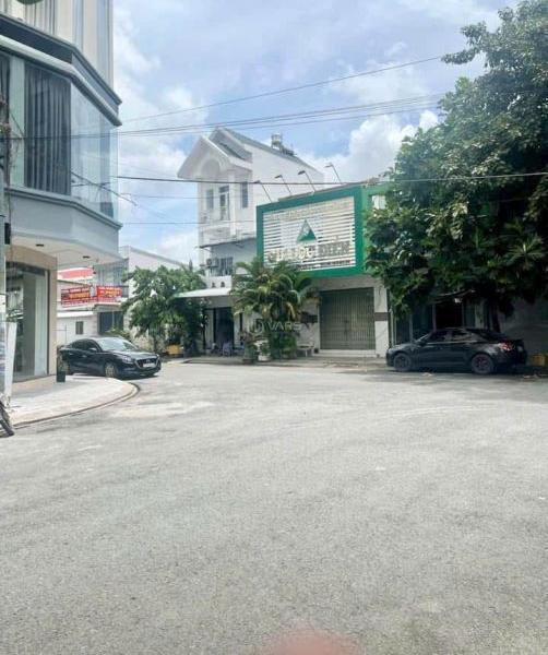 Cần bán Nhà mặt phố 125m²