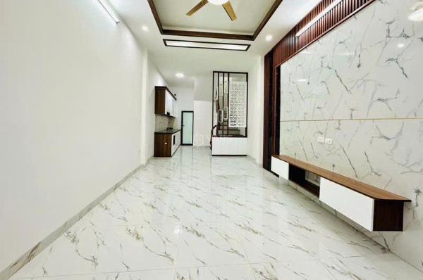 Bán nhà lĩnh nam 5 tầng, nhỉnh 🏢 5 tỷ