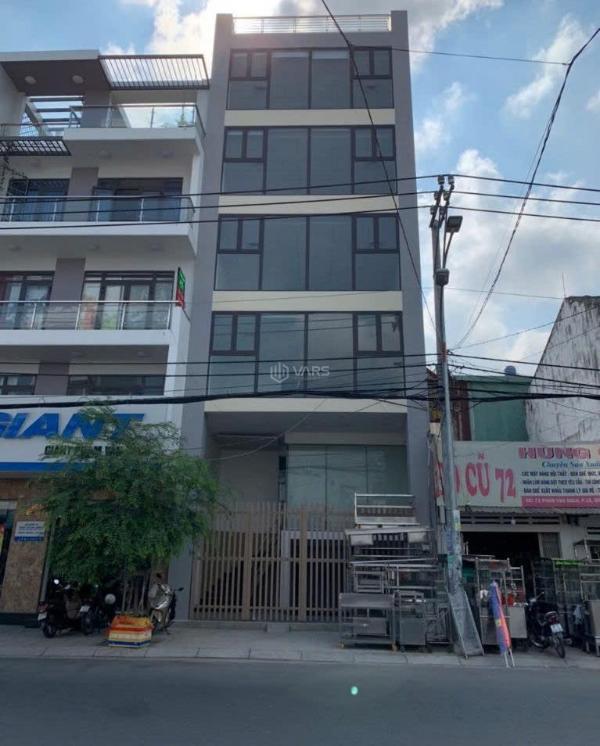 Bán Nhà mặt phố 100m²