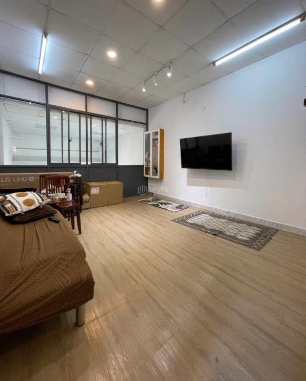 Chủ cần bán Nhà mặt phố 72m²