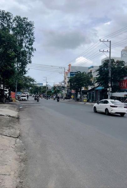 Bán Nhà mặt phố 150m²