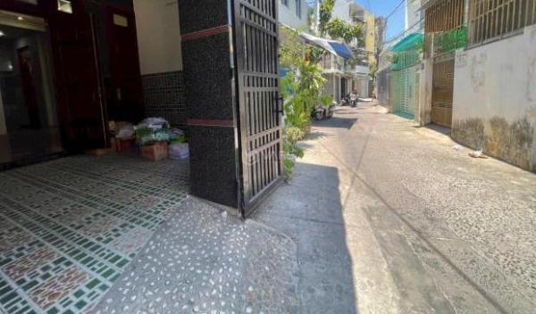 Chủ cần bán Nhà mặt phố 72m²