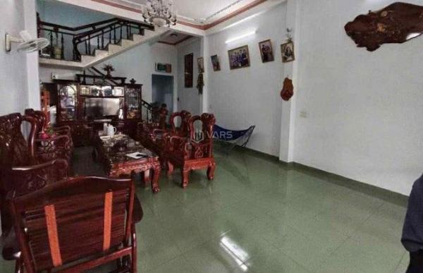 Cho thuê Nhà mặt phố 200m²