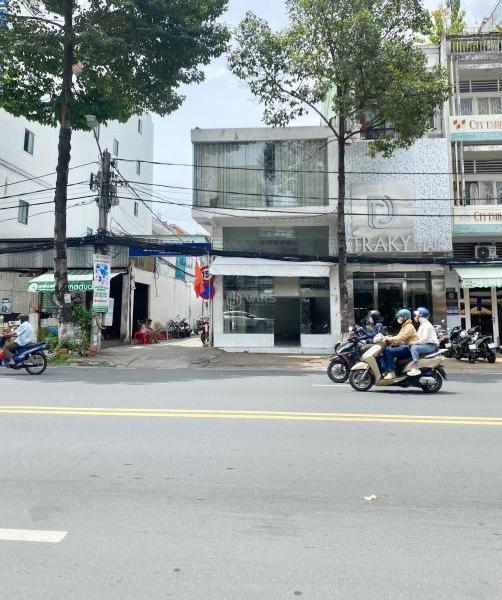 Chủ cho thuê Nhà mặt phố 169m²
