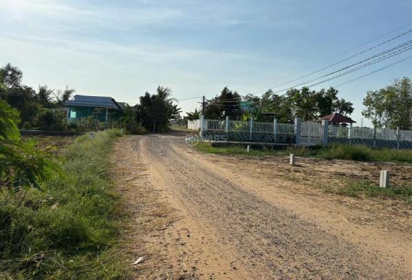 Đất thổ mt xe hơi 🏠 7 mét xã phước tuy 150m2 hạ giá 700tr/nền