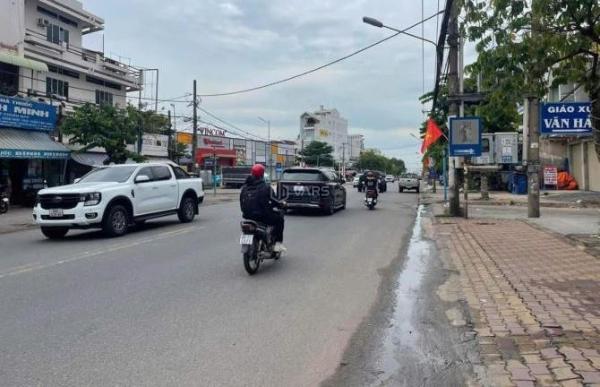 BÁN ĐẤT THỊ TRẤN LT, ☘ MẶT TIỀN CHU VĂN AN, NGAY CHỢ VĂN HẢI, DÂN CƯ ĐÔNG ĐÚC 164M2 - 2 TỶ1